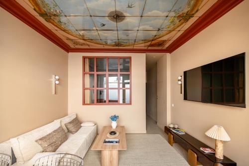 Loft design with sauna and home cinema, Parigi