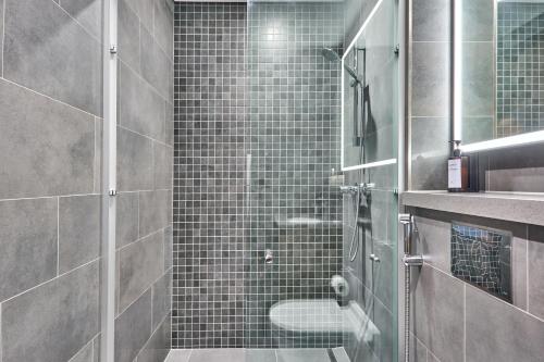 STAY BY LATINEM Luxury 1BR Holiday Home CB 0919 Near Burj Khalifa, Дубай (фото 5)