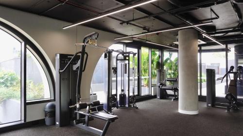 Simply Luxe - 2BR 2Bath Stay in Ivanhoe