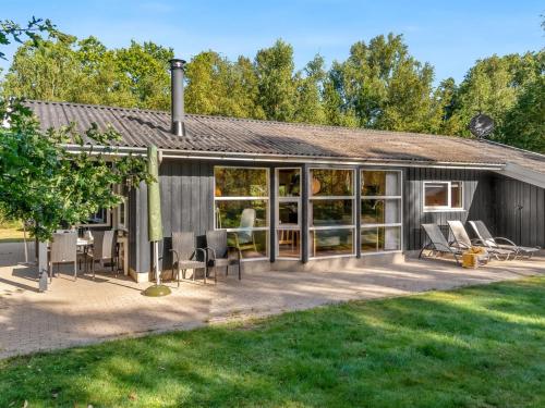  Holiday Home Barne - 4km from the sea by Interhome in 9300 Sæby
