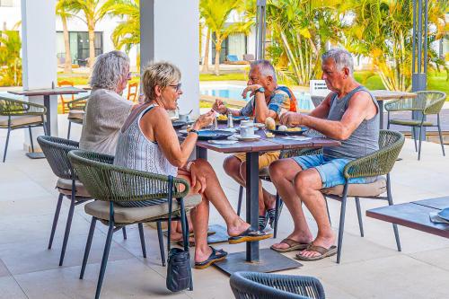 Ristorante, Kalimba Beach Resort in Serekunda