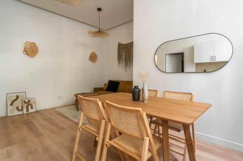 Modern apartment in the heart of Paris, Paříž
