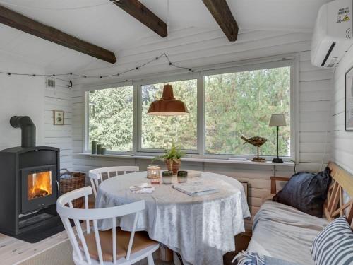 Holiday Home Susannah - from the sea by Interhome in Hals