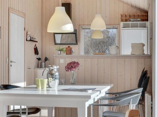 Holiday Home Jil - 750m from the sea by Interhome in 哈爾斯