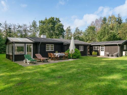 Holiday Home Arnborg - 2km from the sea by Interhome in Asaa