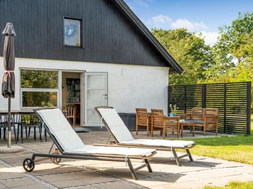 Holiday Home Rebecca - 1-5km from the sea by Interhome in Hals