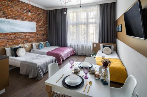 The Wavelo Collection, Cracovia