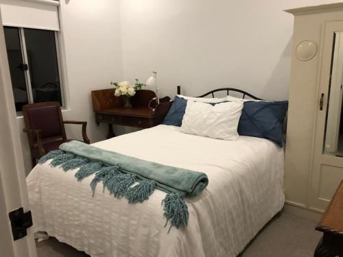 Billys in Little Bay