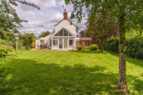 Dog friendly cottage on the edge of the Norfolk Broads, Hickling
