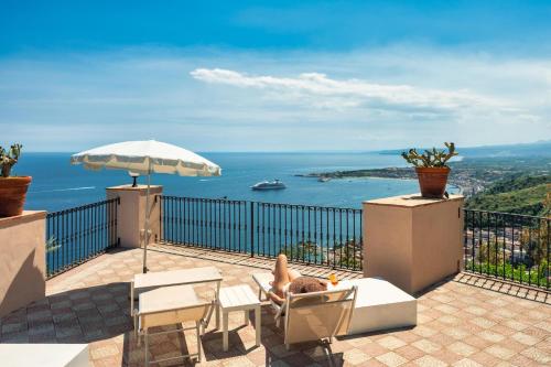 Vistas, Excelsior Palace Hotel in Taormina