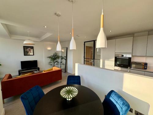 Modern 2-Bed flat in the Heart of Camden, Londyn