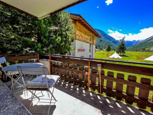 Panorama hideaway apartment near Zermatt with parking! in Tasch