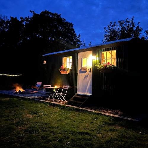 Harpers Huts - Alma in Luxulyan