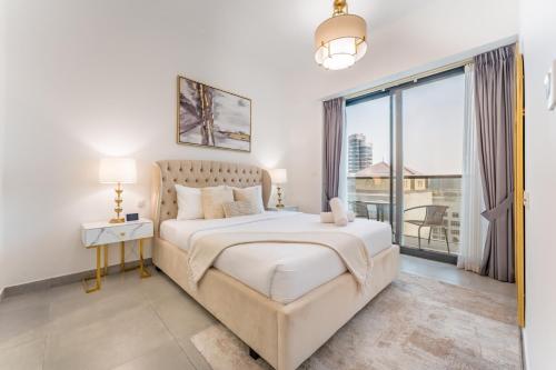 Near Circle Mall And Parks, Easy Access to Al Khail Road And Close to RTA Bus Stop, Lucky Residences, JVC by Deluxe Holiday Homes, Dubaj (fotografie 2)