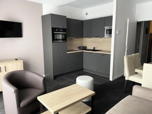 Résidence Le Portillo - Piscine - Studio pour 6 Personnes MAE-5233, Gourette
