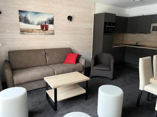Résidence Le Portillo - Piscine - Studio pour 7 Personnes MAE-5153