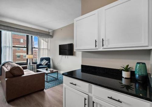 Cleveland Vibes - Modern 2 BDR Apartment Downtown, Cleveland (photo 4)