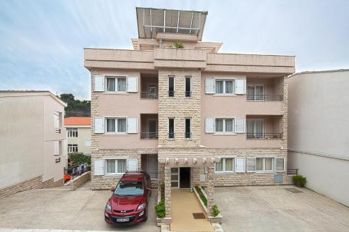 Petrovac Holiday Apartments - image 10