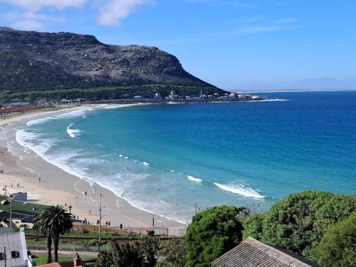 Blue Waves, Fish Hoek