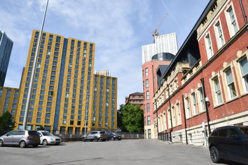 Modern Flat - Leeds City Centre