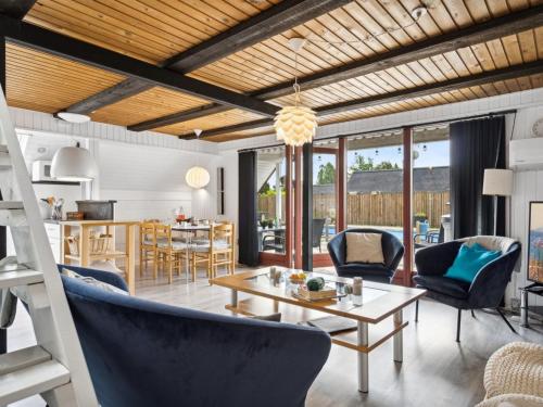 Holiday Home Gunhilde - 6km from the sea by Interhome in Glesborg