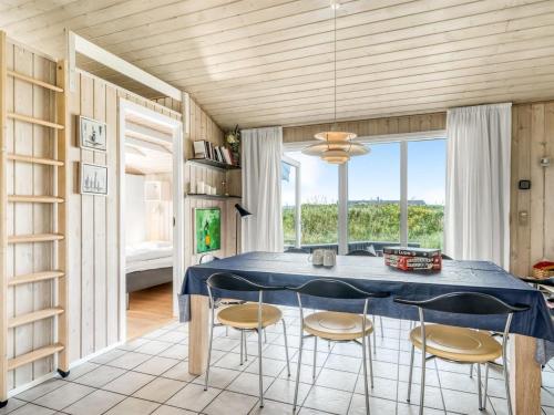 Holiday Home Lillesol - 425m from the sea by Interhome in Hjorring