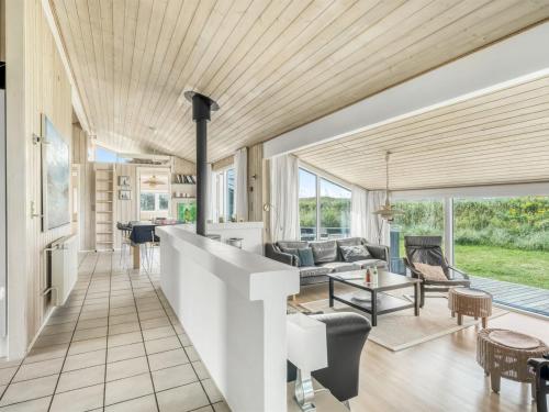 Holiday Home Lillesol - 425m from the sea by Interhome in Hjorring