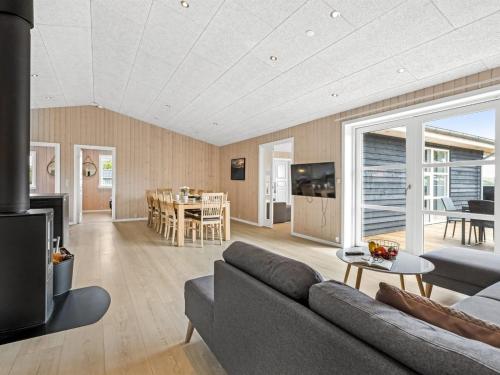 Holiday Home Emeli - 400m from the sea by Interhome in Hvide Sande