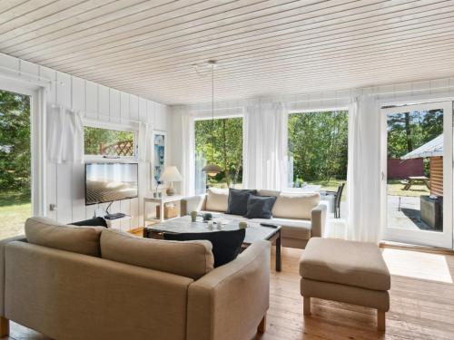 Holiday Home Fernanda - 1-3km from the sea by Interhome in Hals