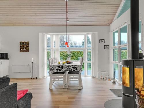 Holiday Home Ayen - 1-5km from the sea by Interhome in 哈爾斯