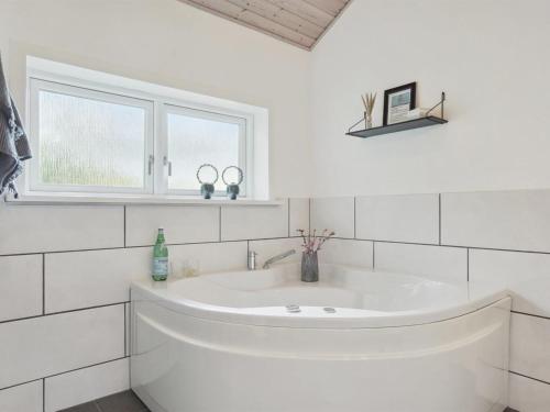 Holiday Home Hejdi - 350m from the sea by Interhome in Hals