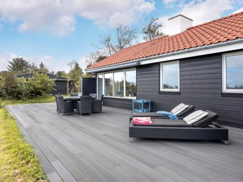 Holiday Home Mumme - 100m from the sea by Interhome in Hals