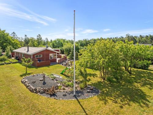  Holiday Home Mina - 1-4km from the sea by Interhome in Hals