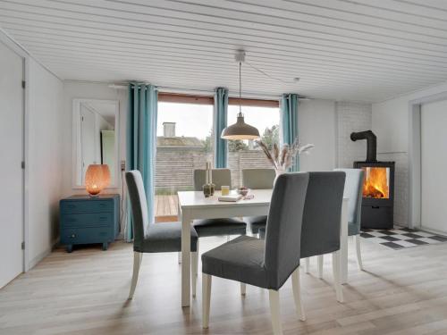 Holiday Home Landolf - 250m from the sea by Interhome in Hals