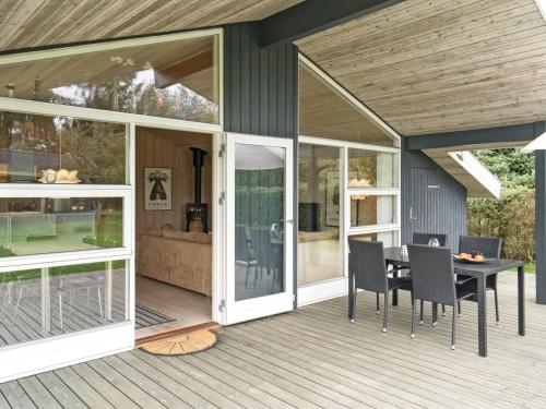 Holiday Home Tayler - 1-8km from the sea by Interhome in Hals