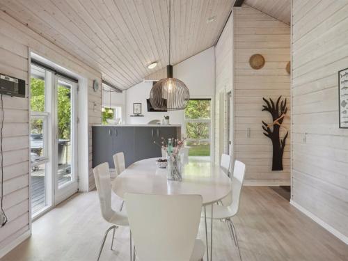 Holiday Home Hejdi - 350m from the sea by Interhome in Hals