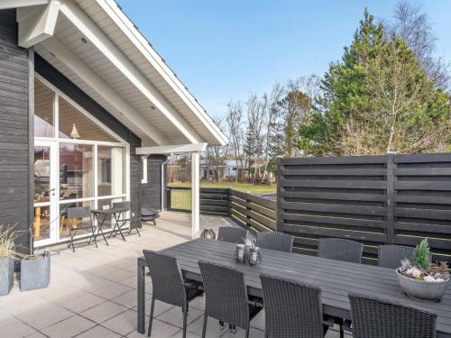 Holiday Home Swavi - from the sea by Interhome in Hals