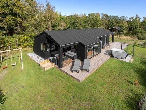 Holiday Home Sinna - from the sea by Interhome, Hals