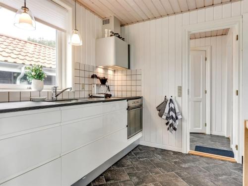 Holiday Home Mumme - 100m from the sea by Interhome in Hals