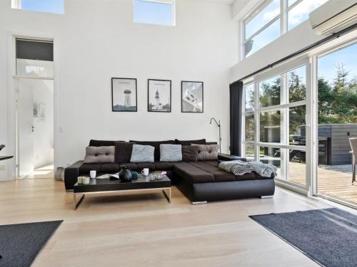 Holiday Home Todor - 1-1km from the sea by Interhome in Hou