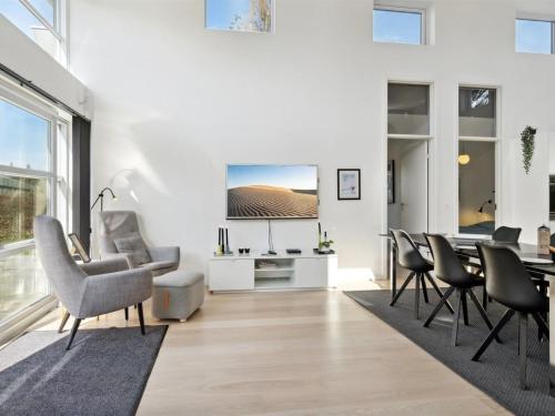 Holiday Home Todor - 1-1km from the sea by Interhome in Hou