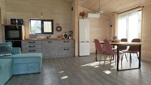 Konyha, Olly House in Hlibivka