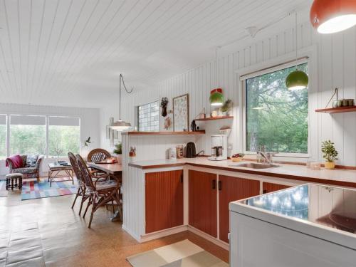 Holiday Home Elmina - from the sea by Interhome in Oster Hurup