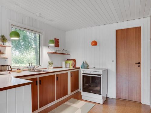 Holiday Home Elmina - from the sea by Interhome in Oster Hurup