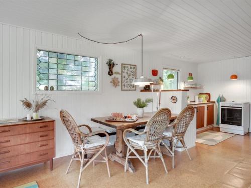 Holiday Home Elmina - from the sea by Interhome in Oster Hurup