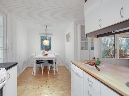 Holiday Home Adam - from the sea by Interhome in Oster Hurup