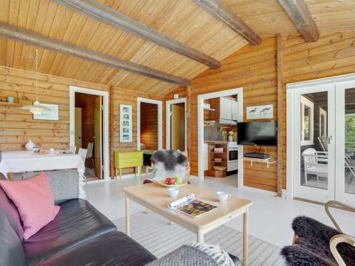 Holiday Home Tuba - 600m from the sea by Interhome in Laesoe Island