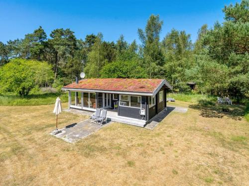 Holiday Home Tuba - 600m from the sea by Interhome in Laesoe Island