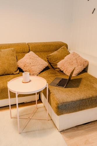 Cabañal Beach House - 10 min to ocean , FastWifi , SmartTV, AC, Valence (photo 9)