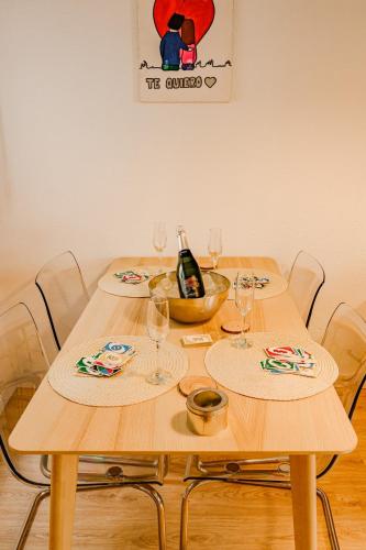 Cabañal Beach House - 10 min to ocean , FastWifi , SmartTV, AC, Valence (photo 4)